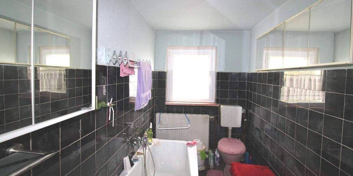 Einfamilienhaus Pößneck Pößneck,Stadt - 7 Zimmer, 140 m&sup2;, 160.000&euro; | Angebot:25802328