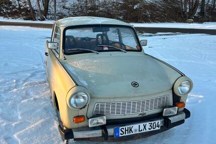 Trabant 601 9.060 km 5.400 &euro; Camburg 07774