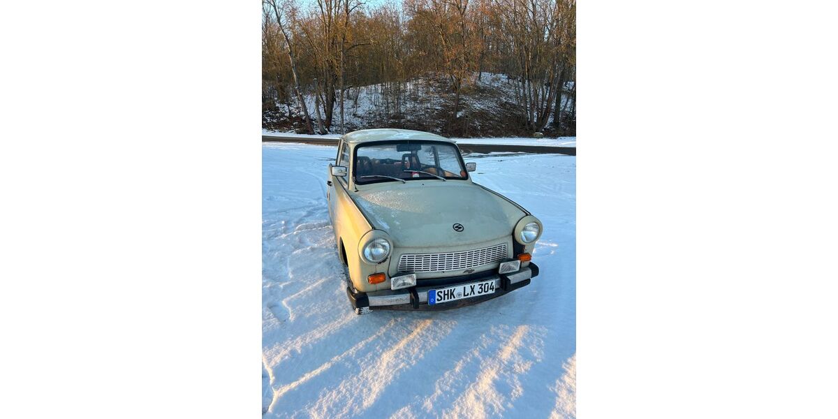 Trabant 601 9.060 km 5.400 &euro; Camburg 07774