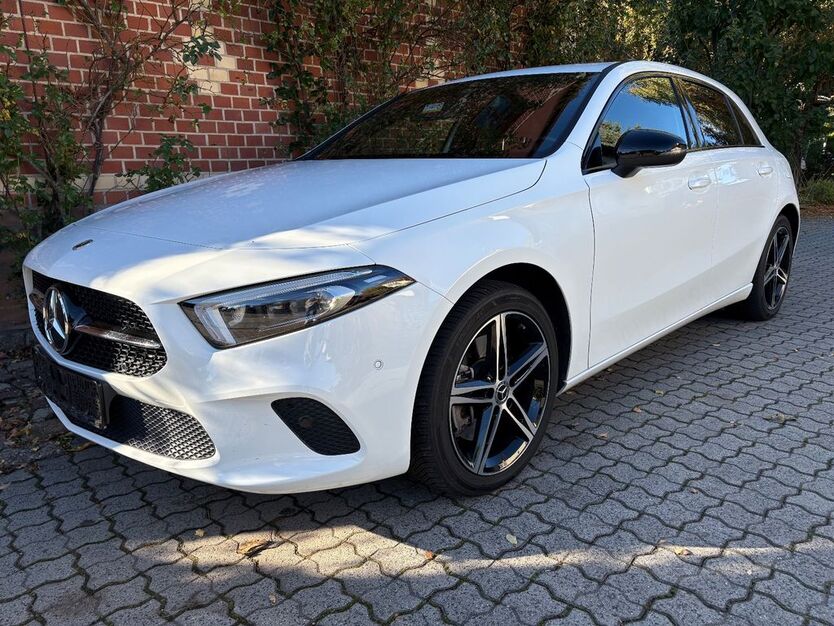 Mercedes-Benz A 250 41.006 km 25.990 € Reichardtswerben 06667
