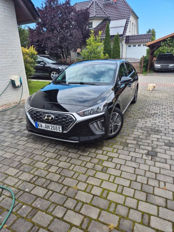 IONIQ