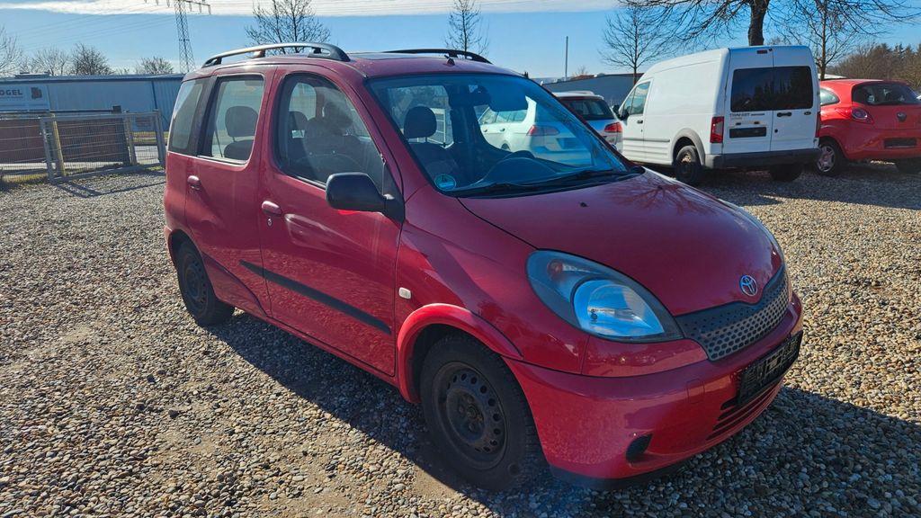 Toyota Yaris 284.200 km 1.890 &euro; Rüdersdorf OT Tasdorf 15562