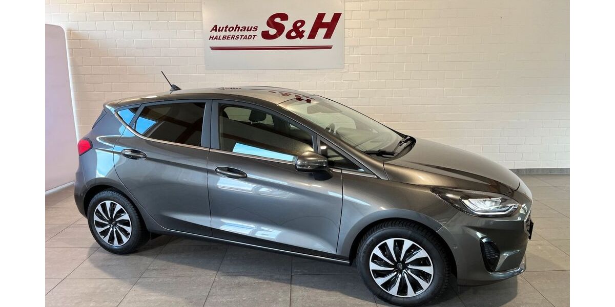 Ford Fiesta 30.200 km 16.750 &euro; Halberstadt 38820