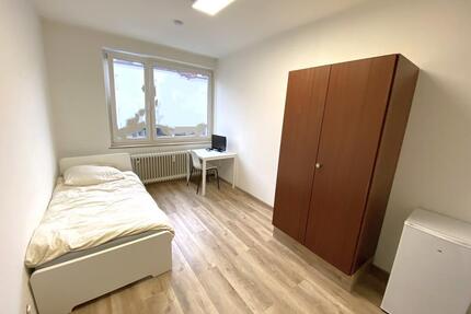 Zimmer mit eigenem Bad und kleiner Küche in der City von Neu-Ulm