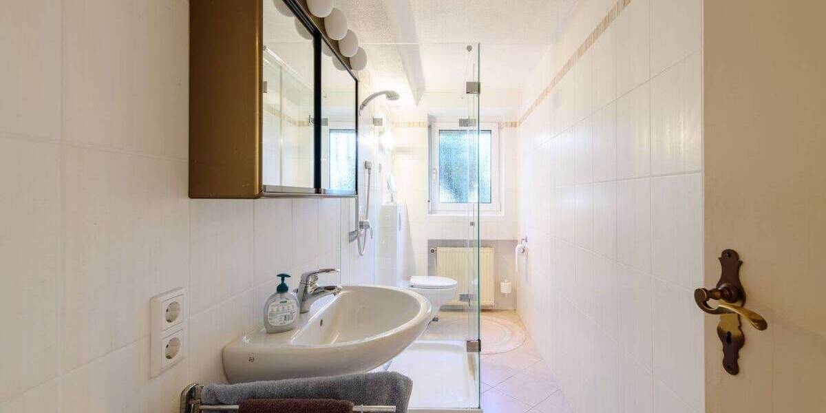 Bungalow Kelkheim Ruppertshain - 5 Zimmer, 185 m&sup2;, 625.000&euro; | Angebot:26886428