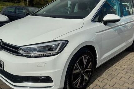 VW Touran 9.400 km 39.990 &euro; Steffenberg 35239