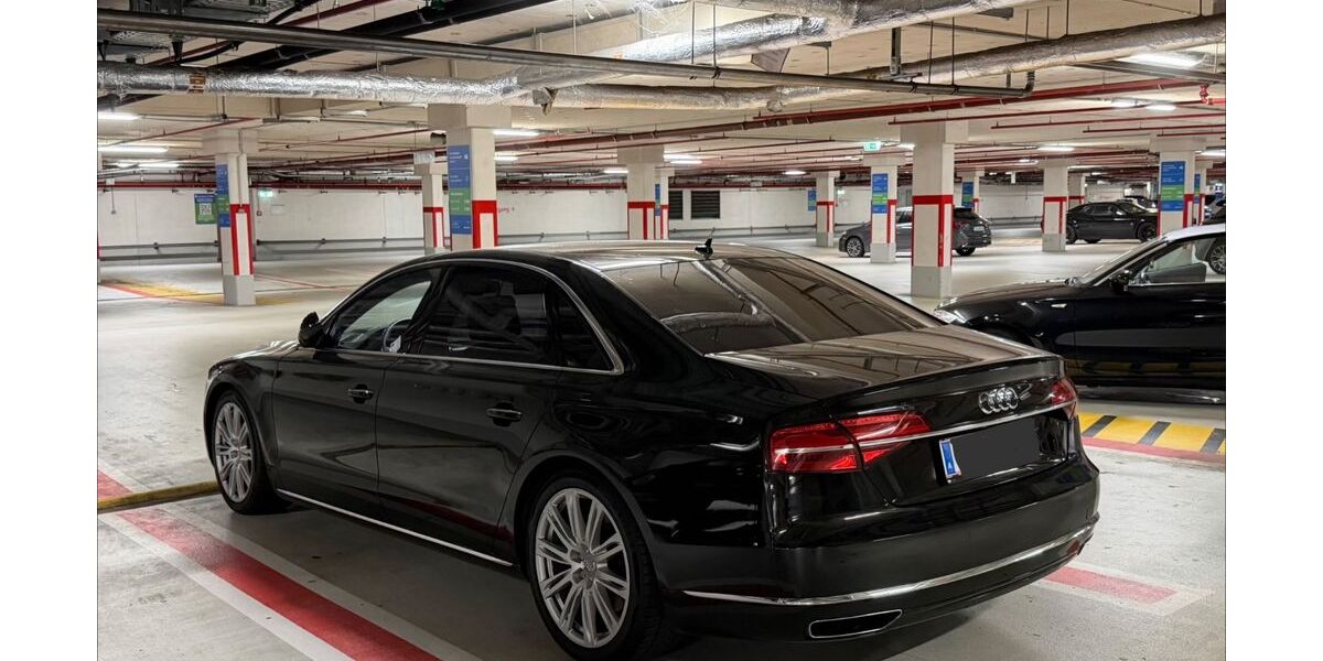 Audi A8 194.000 km 17.900 &euro; Gauting 82131