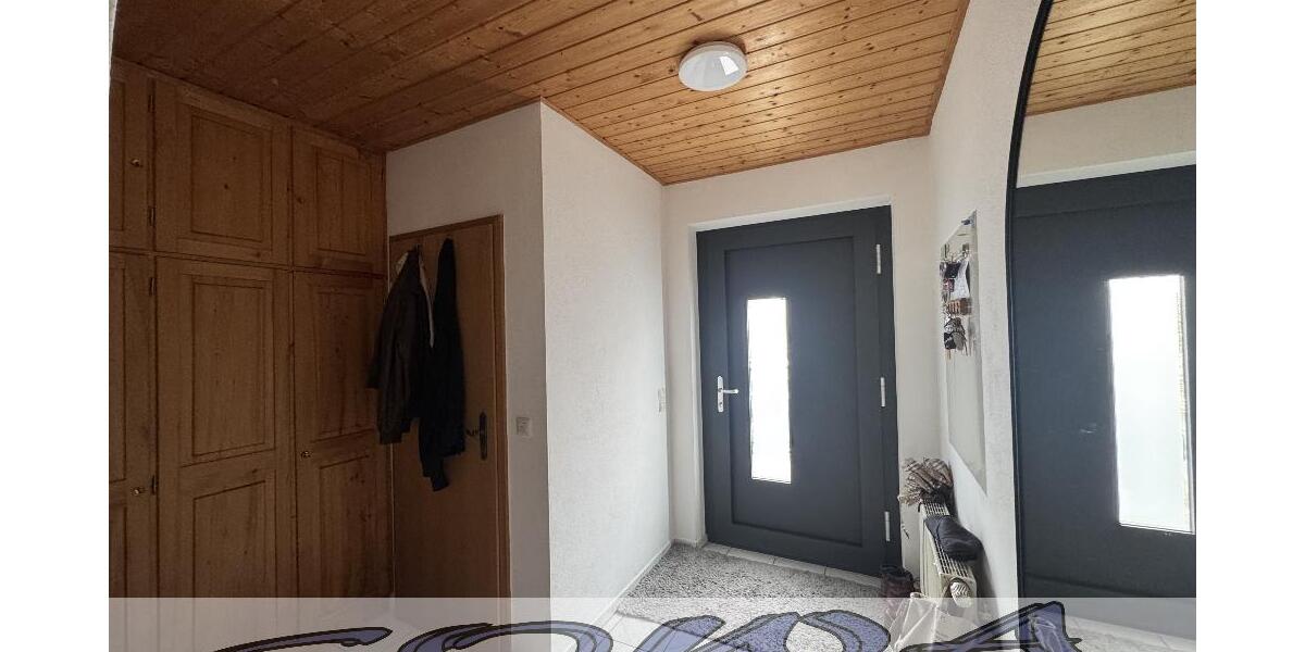 Stadtzentrum - Doppelhaushälfte mit 5,5 Zimmern und Garten in Neuburg zu vermieten - Ein Objekt von Ihrem Immobilienpartner SOWA Immobilien und Finanzen - Reihenhaus Neuburg | Angebot:26857949