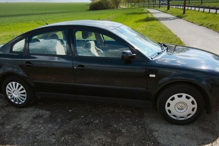 VW Passat 327.000 km 1.500 &euro; Grossobringen 99439