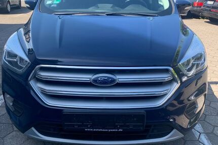 Ford Kuga 180.797 km 12.900 € Bönningstedt 25474