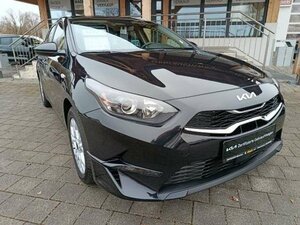 Kia Ceed SW / ceed SW CEED SW 1.5T 140 DCT7 VISION STD 19.056 km 22.490 &euro; Höhenkirchen-Siegertsbrun 85635