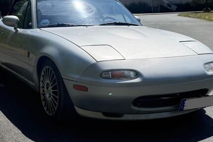 Mazda MX-5 192.000 km 7.900 &euro; Aarbergen 65326