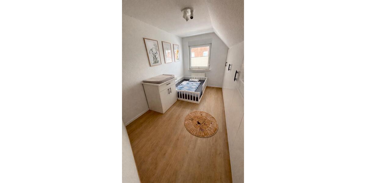 Modern saniertes Haus zu vermieten 4 zimmer