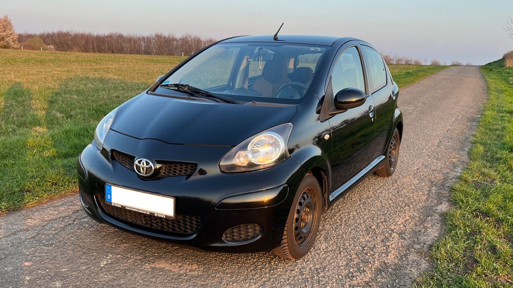 Toyota Aygo (X) 148.887 km 2.500 &euro; Pirmasens 66955