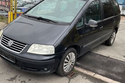 VW Sharan 207.000 km 1.599 &euro; Erfurt 99085