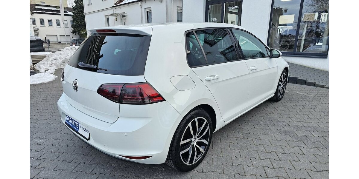 VW Golf VII 1.4 TSI Highline ALCANTARA BI XENON 129.800 km 12.990 &euro; Löhne 32584
