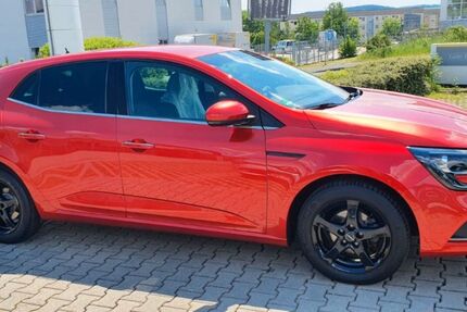 Renault Megane 86.000 km 7.999 &euro; Oelsnitz 08606