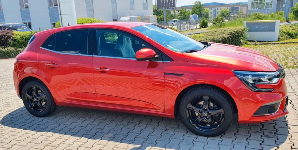 Renault Megane 86.000 km 7.999 &euro; Oelsnitz 08606