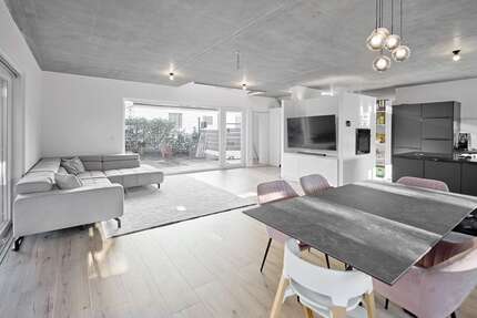 Haus zum Kaufen in Rudersberg 895.000 € 229 m² 7.5 zimmer