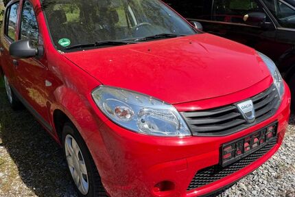 Dacia Sandero 67.000 km 2.950 &euro; Wolfenbüttel (Halchter) 38304
