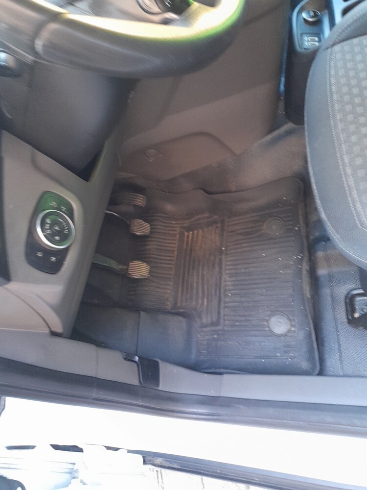 Ford Connect 92.000 km 12.800 € Bad Ems 56130