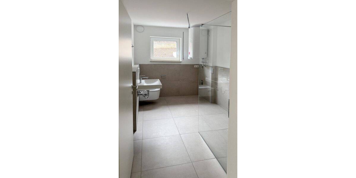 Etagenwohnung Schwandorf - 3 Zimmer, 64 m&sup2;, 736&euro; | Angebot:26840379