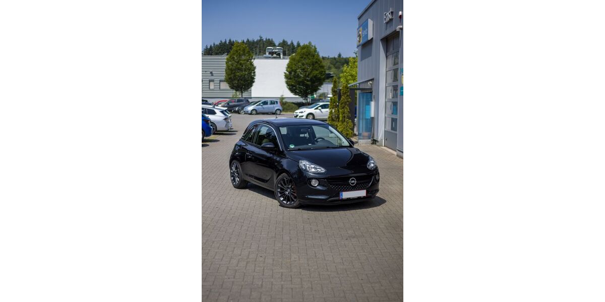Opel Adam 126.000 km 6.490 &euro; Bad Schwalbach 65307