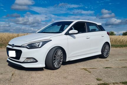 Hyundai i20 170.837 km 7.500 &euro; Werder Havel 14542