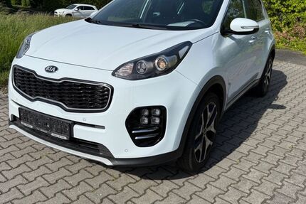 Kia Sportage 54.000 km 18.390 € Altenburg 04600