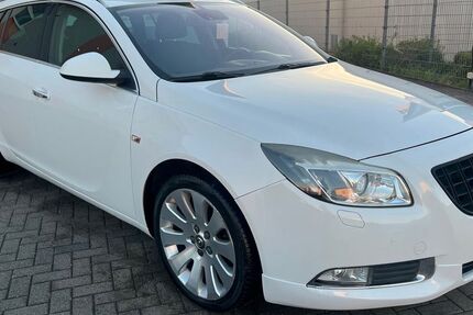 Opel Insignia 176.000 km 2.975 &euro; Lippstadt 59557