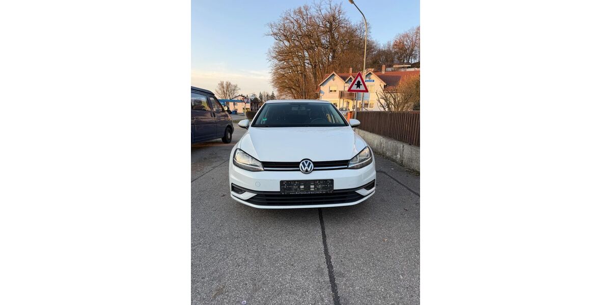 VW Golf 215.000 km 8.450 &euro; Ergoldsbach 84061