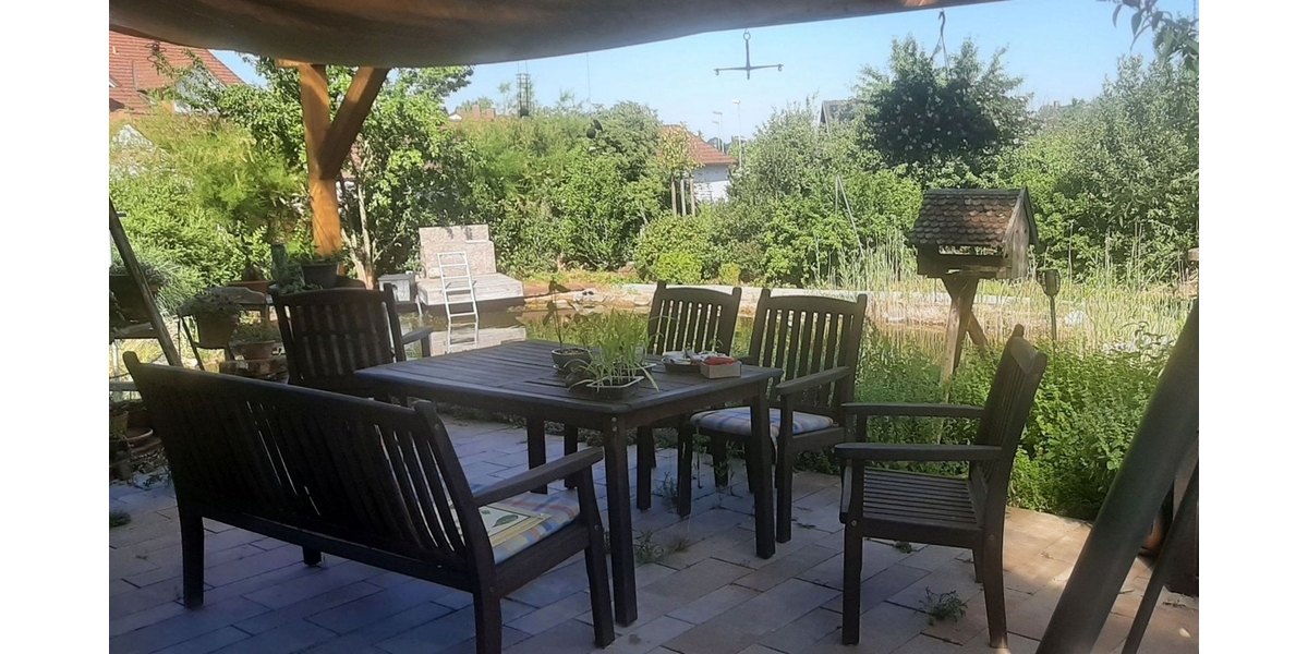 Ein Juwel der Nachhaltigkeit: Sonnenhaus bei Coburg - Zweifamilienhaus Rödental | Angebot:23787139