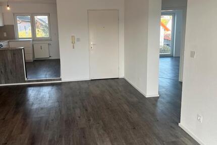 Altenstadt-Oberau , sehr schöne 3 Zimmer, Küche , Bad , 2 Balkone 3 zimmer