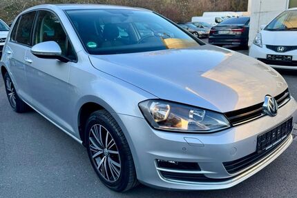 VW Golf 54.000 km 9.790 &euro; Würzburg 97080
