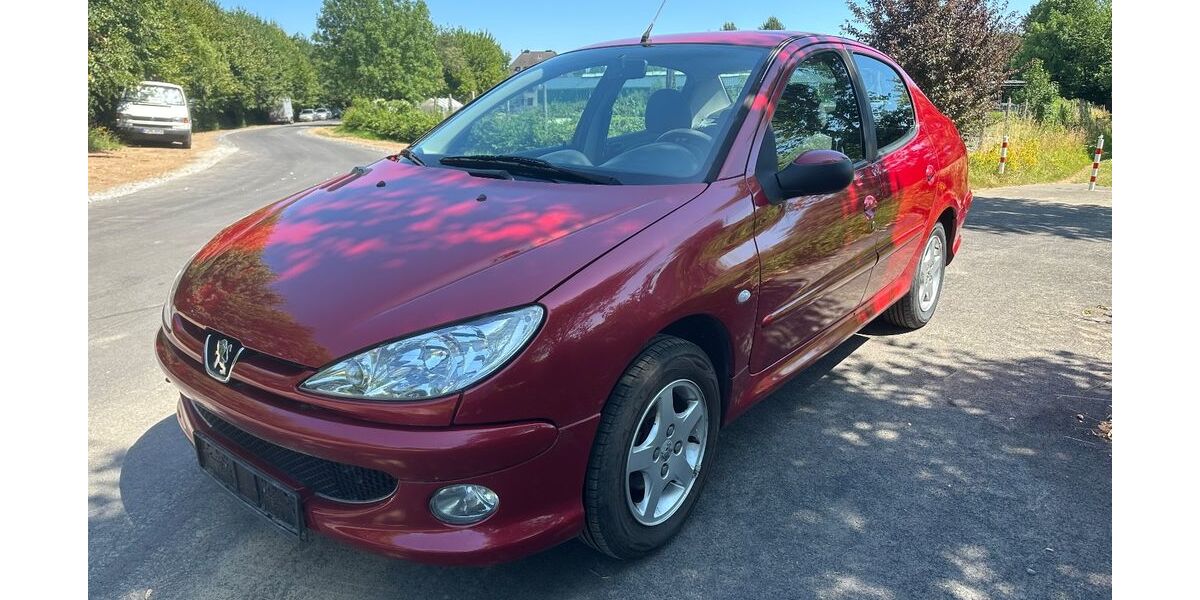 Peugeot 206 105.700 km 3.590 € Köln 51149