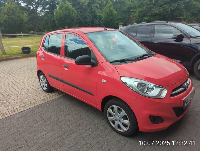 i10