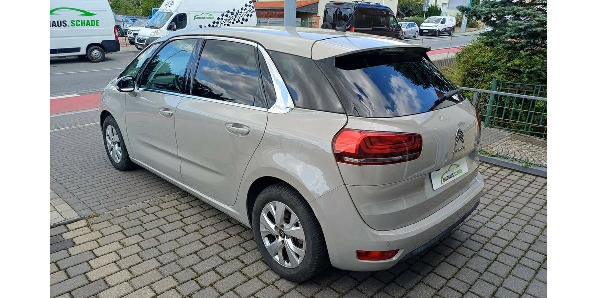 Citroen C4 SpaceTourer 1.2 PureTech Live 54.000 km 16.995 € Meißen 01662