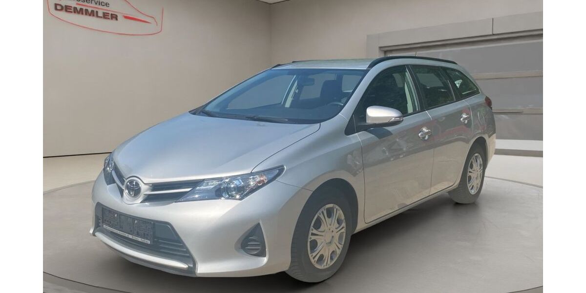 Toyota Auris 78.500 km 10.900 &euro; Wilkau-Haßlau 08112