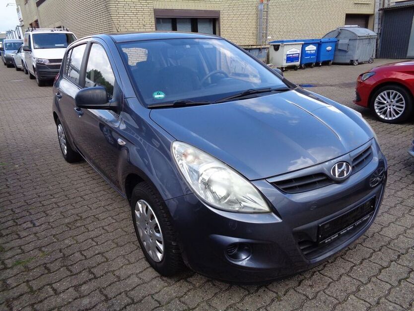 i20