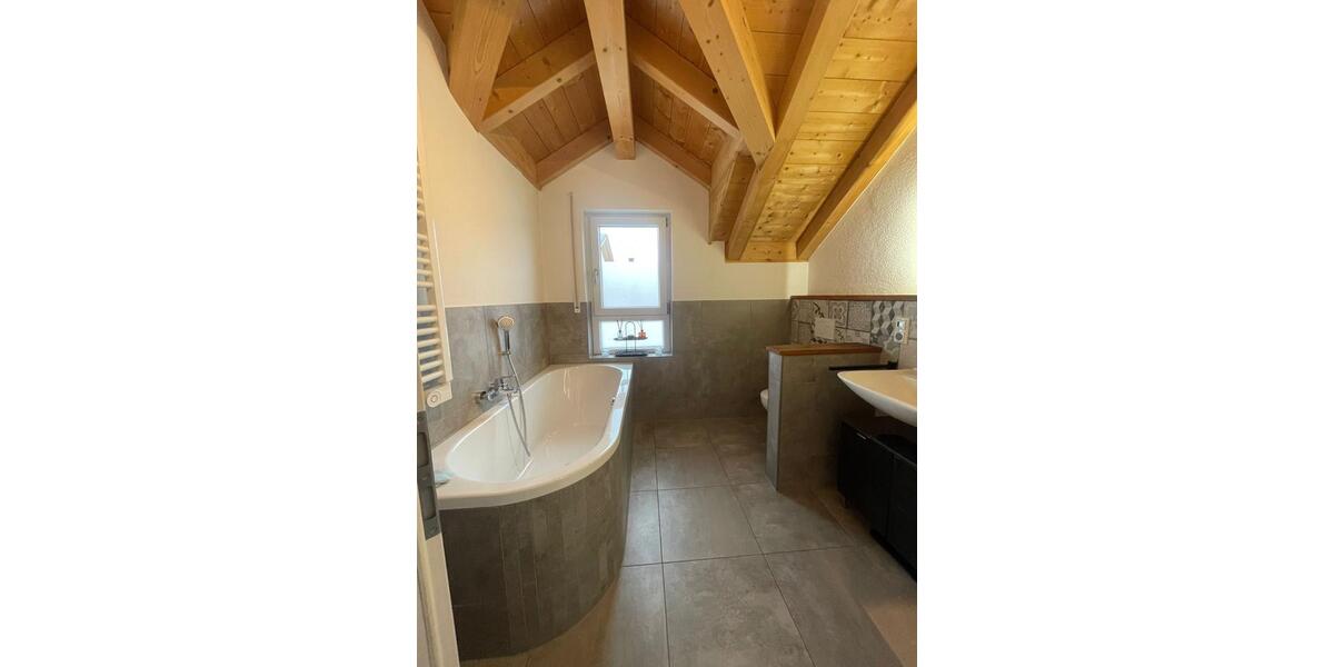 Maisonettenwohnung Burgkirchen an der Alz - 3 Zimmer, 100 m&sup2;, 375.000&euro; | Angebot:24513783