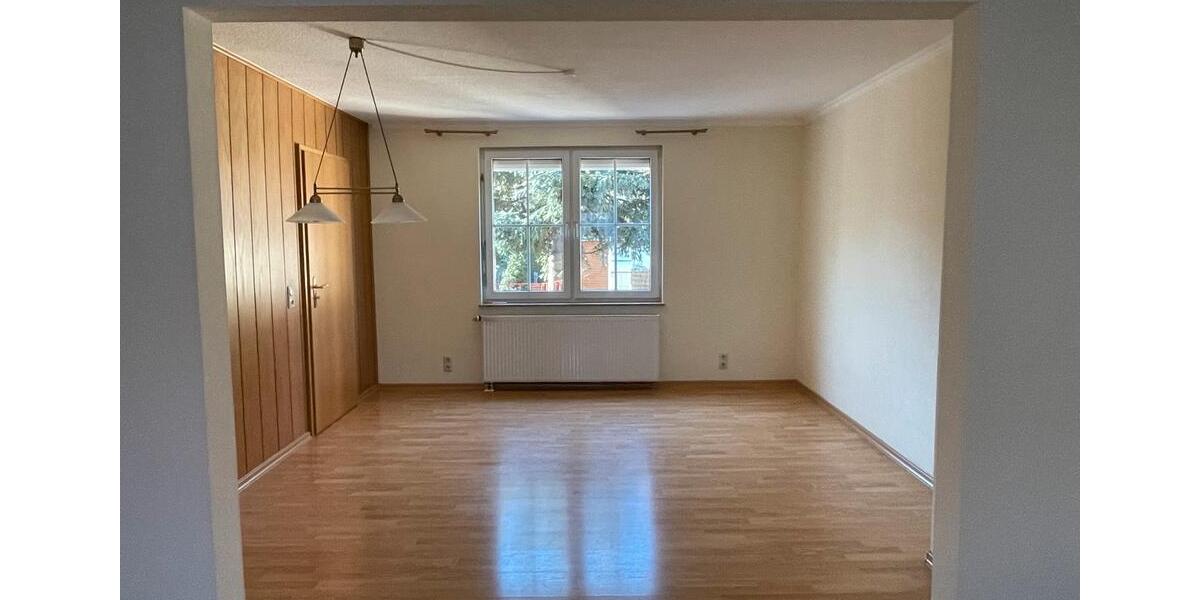 Reihenhaus Leuna - 4 Zimmer, 106 m&sup2;, 219.700&euro; | Angebot:26030080