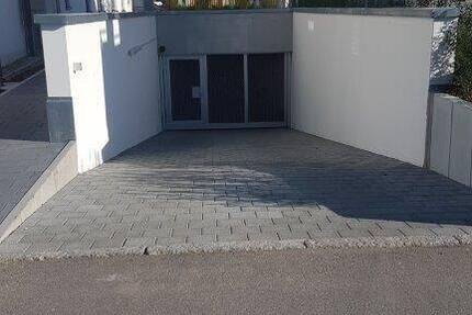 Tiefgaragen-Stellplätze und Carports in zentraler Lage von Weil am Rhein zimmer