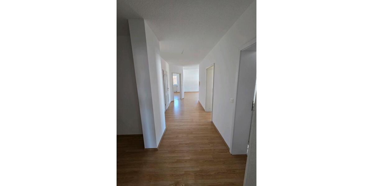 Etagenwohnung Untergriesbach - 3 Zimmer, 88 m&sup2;, 1.000&euro; | Angebot:26284487