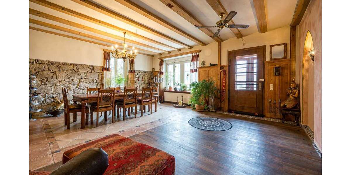 Einfamilienhaus Klettgau - 15 Zimmer, 450 m&sup2;, 770.000&euro; | Angebot:26613702