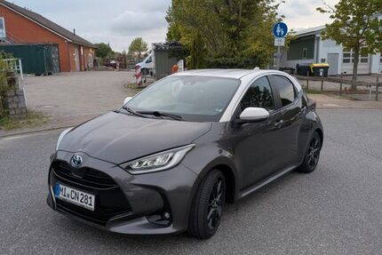 Toyota Yaris 30.610 km 21.400 &euro; Heiligenhafen 23774