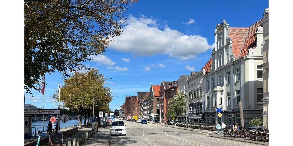 Etagenwohnung Lübeck Innenstadt - 6 Zimmer, 175 m&sup2;, 4.500&euro; | Angebot:26401158