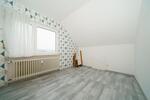 Schöne Wohnung mit Einbauküche in 6-Familienhaus in ruhiger Lage!