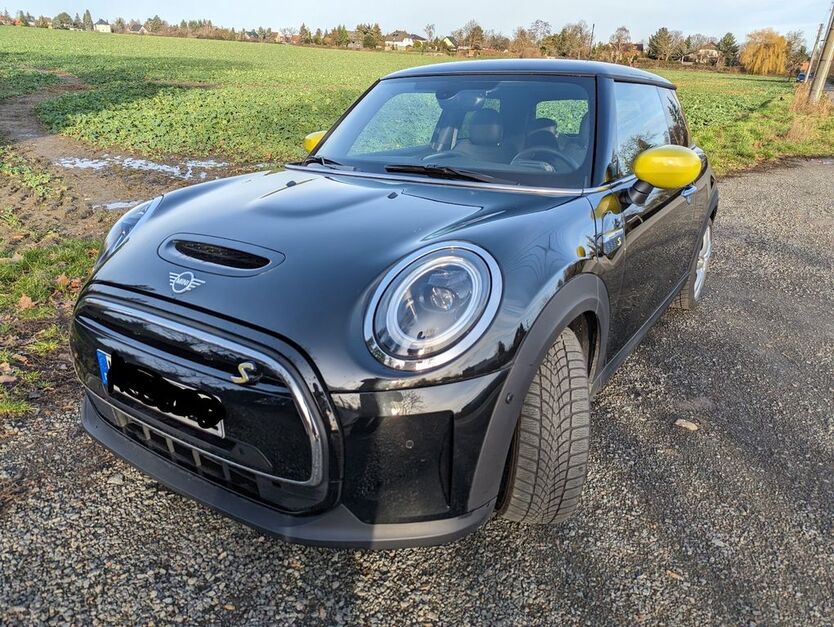 Mini Cooper SE 23.000 km 18.500 € Leipzig 04288