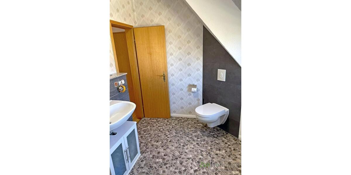 (EF0113_Y) Erfurt: Löbervorstadt, möbliertes Zimmer in schöner Wohnlage mit eigenem Bad, an Wochenendheimfahrer - Zimmer Erfurt Löbervorstadt | Angebot:26876709