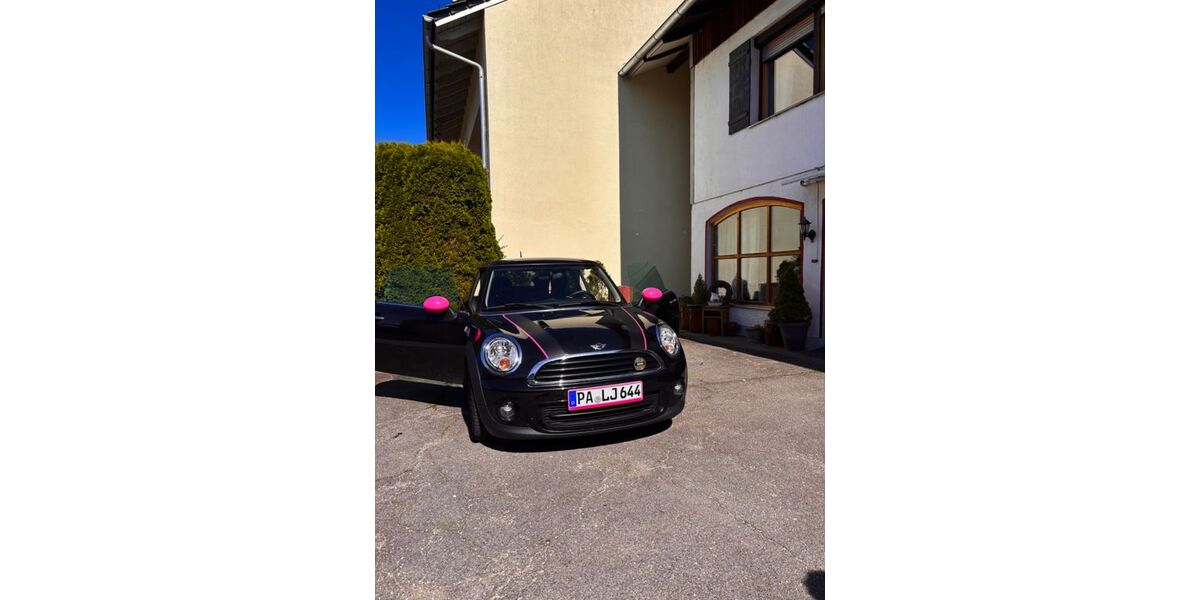 Mini ONE 121.000 km 9.259 &euro; Passau 94034